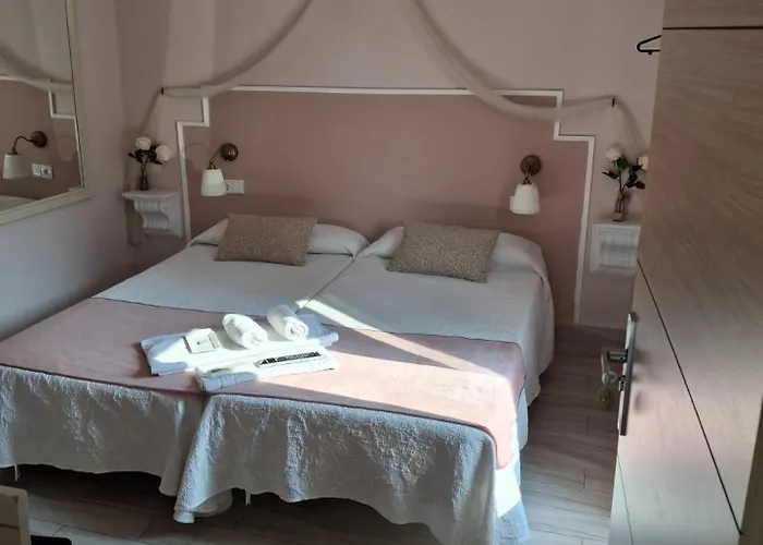 Emperador Augusto Гостевой дом Мерида